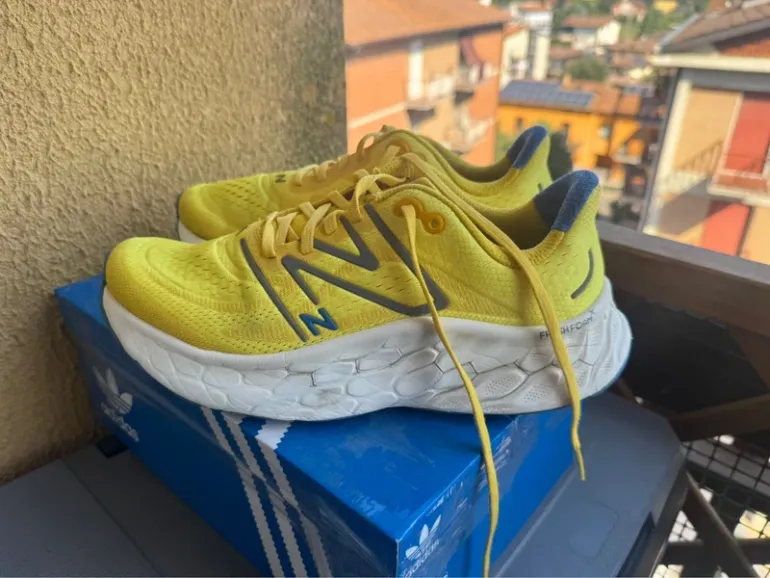 Used New Balance Fresh Foam X More v4 bike — image 4 of 8