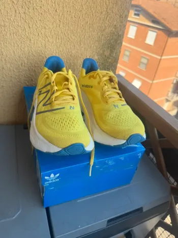Used New Balance Fresh Foam X More v4 bike — image 2 of 8