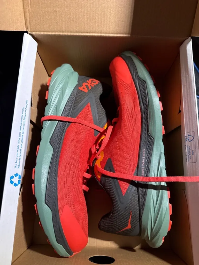 Used Hoka red bike — image 1 of 4