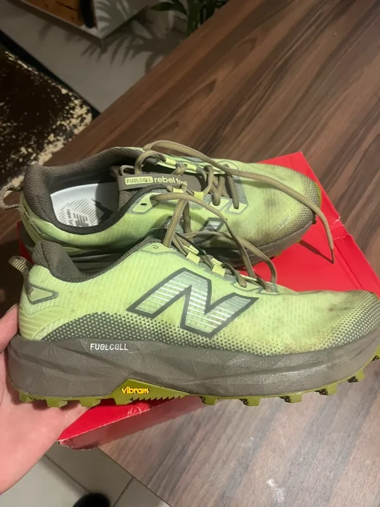Used New Balance FuelCell Rebel bike — image 3 of 7