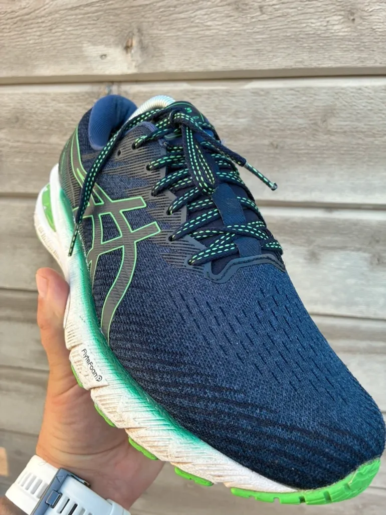 Used Asics GEL-GT 2000 10 bike — image 1 of 7
