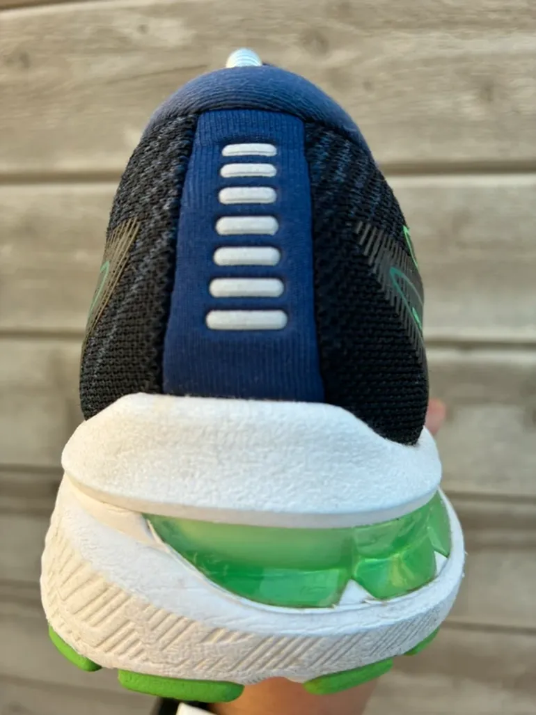 Used Asics GEL-GT 2000 10 bike — image 3 of 7