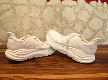 Used Hoka Clifton 10 bike
