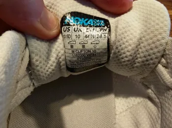 Used Hoka Clifton 10 bike — image 10 of 11