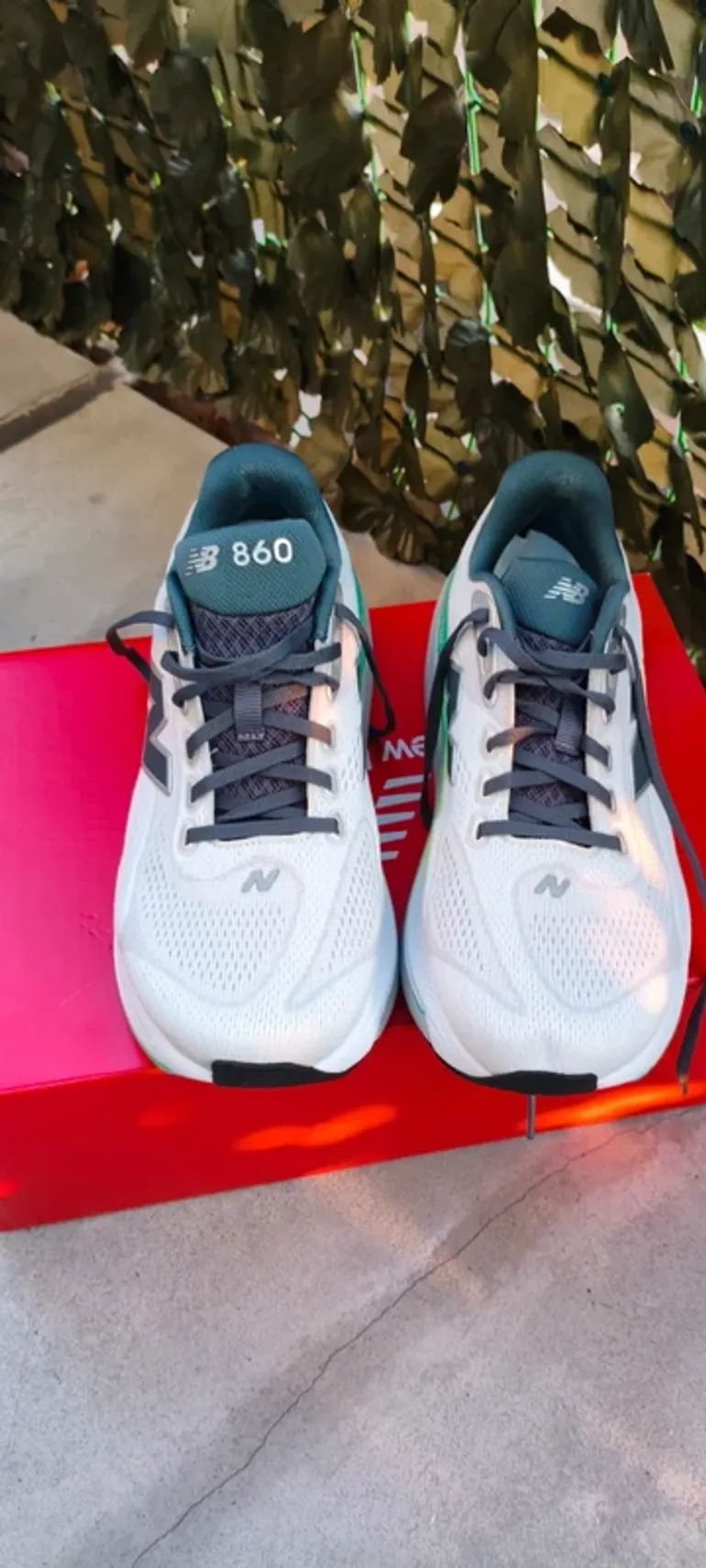 Used New Balance 860 v15 bike — image 2 of 8