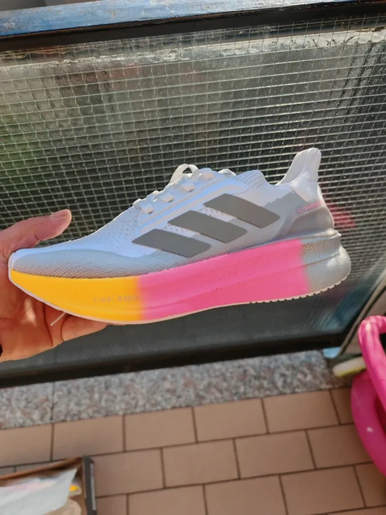 Used Adidas Ultraboost 5 bike — image 7 of 14