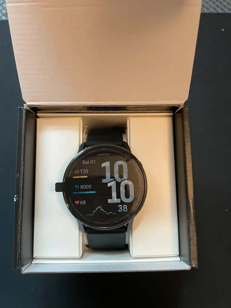 Used Garmin Venu 4 bike — image 2 of 8