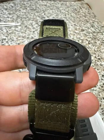 Gebrauchtes Garmin Instinct 2 dēzl Edition bike — Bild 3 von 8