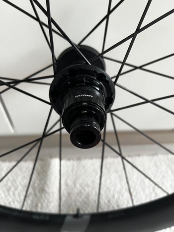 Used Dt Swiss ARC 1400 DICUT Aerokiekkosetti 62/80 mm bike — image 2 of 6