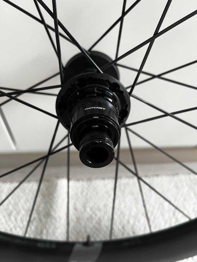 Used Dt Swiss ARC 1400 DICUT Aerokiekkosetti 62/80 mm bike — image 2 of 6