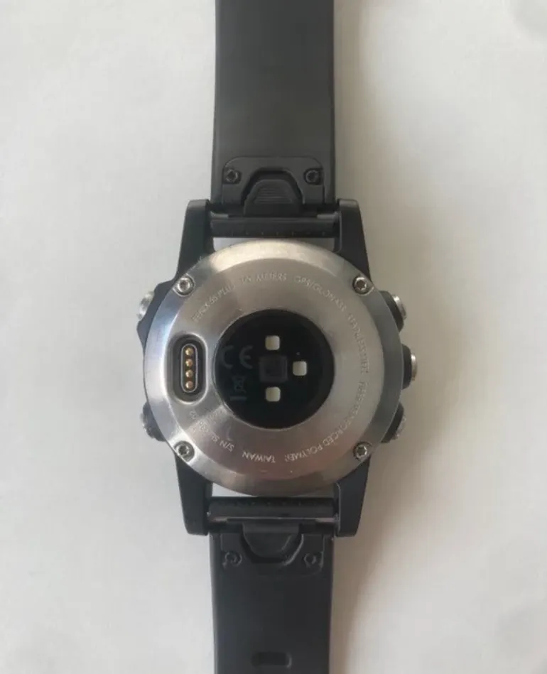 Used Garmin Fénix 5S Plus bike — image 2 of 4