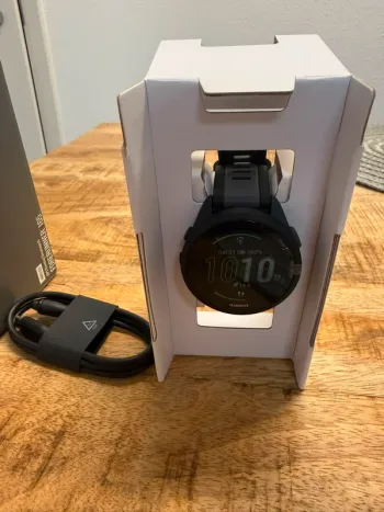 Used Garmin Forerunner 165 bike — image 4 of 5