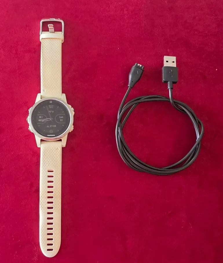 Käytetty Garmin multisports GPS watch bike — kuva 1 / 8