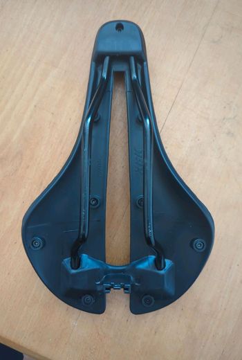 Brugt West Biking Fahrradsattel mit Cut-out bike — billede 2 af 3
