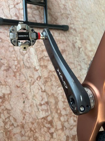 Used Shimano GRX Di2 2025 bike — image 6 of 12