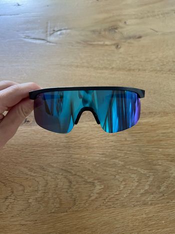 Used Oakley Resistor Youth Sunglasses bike — image 6 of 11
