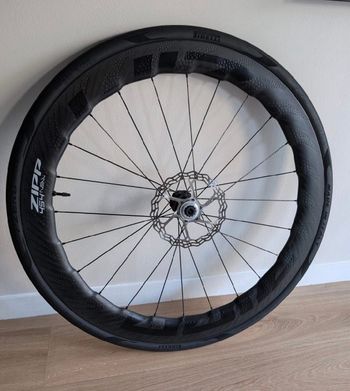 Used Zipp 454 NSW 2024 bike — image 3 of 5