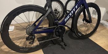 Used Zipp 454 NSW 2024 bike — image 4 of 5