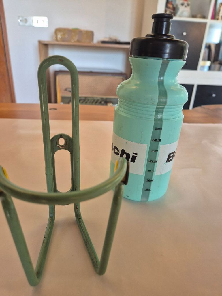 Used Bianchi Borraccia e Portaborraccia bike — image 7 of 8