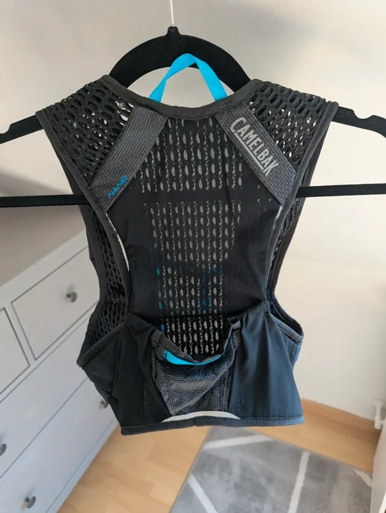 Použité Camelbak Trinkweste Vest S bike — obrázek 3 z 4