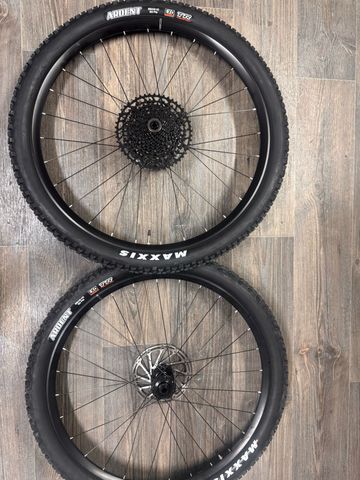 Tweedehands Mavic E Crossride 1 Laufradsatz 29 2026 Wheels