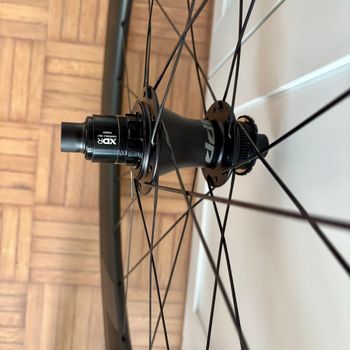 Used Zipp Wheels 404 Firecrest Carbon Tubeless 2025 bike — image 10 of 10
