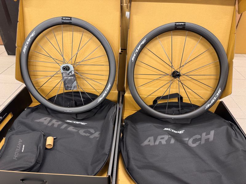 Tweedehands Scope Artech 4 CS Carbon 45mm Road Disc Wheelset 2026 Wheels