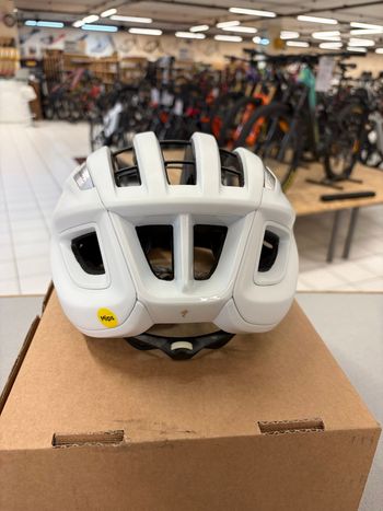 Käytetty Specialized Prevail Helmet 2026 bike — kuva 4 / 7
