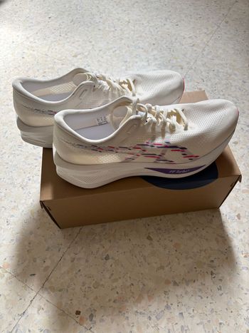 Used Asics Sonicblast Running Shoes 2026 bike — image 2 of 6
