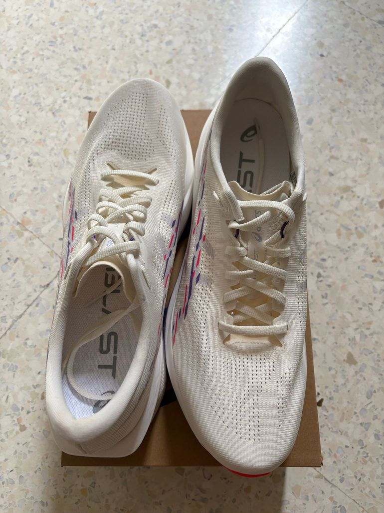 Used Asics Sonicblast Running Shoes 2026 bike — image 6 of 6