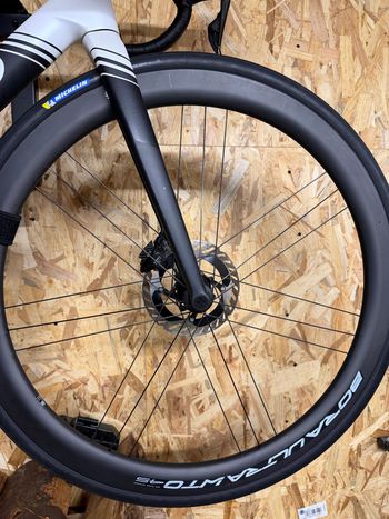 Used Campagnolo Bora Ultra Wto 45 C23 Wheels 2025 bike — image 5 of 6