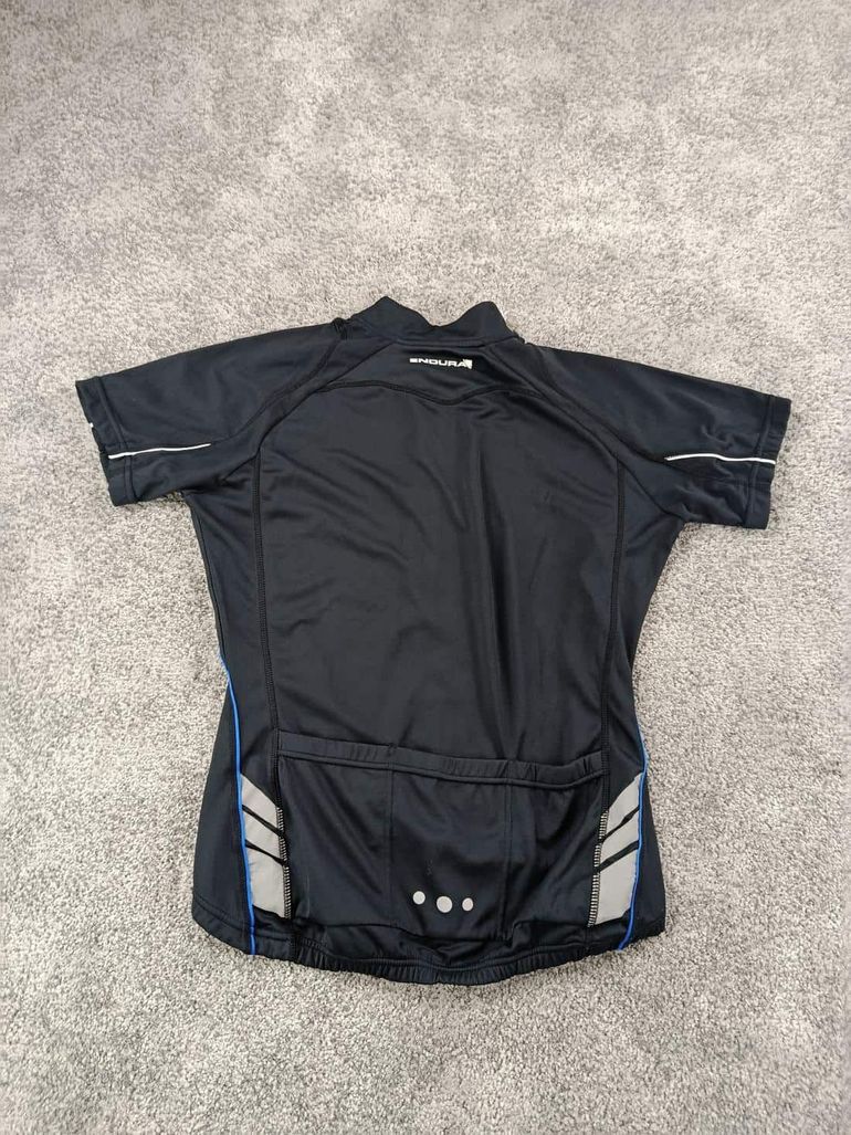 Käytetty Endura maillot velo femme taille m -31 7718 cyclisme route respirant bike — kuva 4 / 5