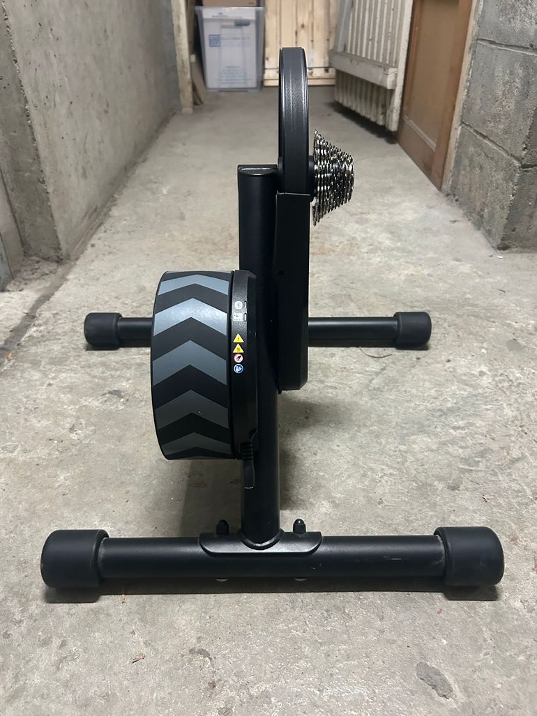 Použité Wahoo KICKR CORE Smart Trainer 2025 bike — obrázek 6 z 8