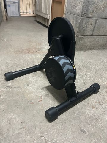 Brugt Wahoo KICKR CORE Smart Trainer 2025 bike — billede 7 af 8