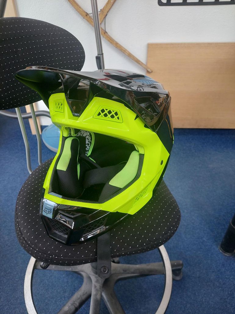 Použité Fox RPC MIPS FUEL 2024 bike — obrázek 7 z 7