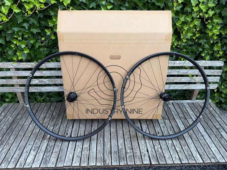 Used Industry Nine GRCX Trail CL bike — image 5 of 5
