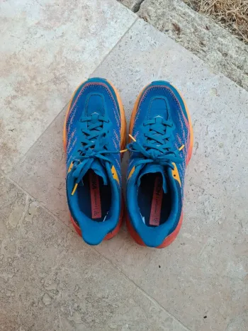 Used Hoka Trailrunning Shoes bike — image 5 of 5