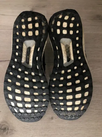 Použité Adidas Ultra Boost 4.0 bike — obrázek 4 z 9