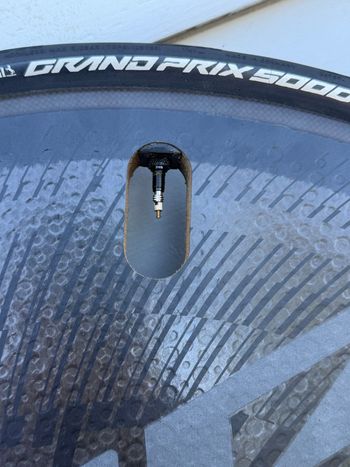 Used Zipp Super 9 Disc Brake Carbon Disc Wheel 2024 bike — image 3 of 4