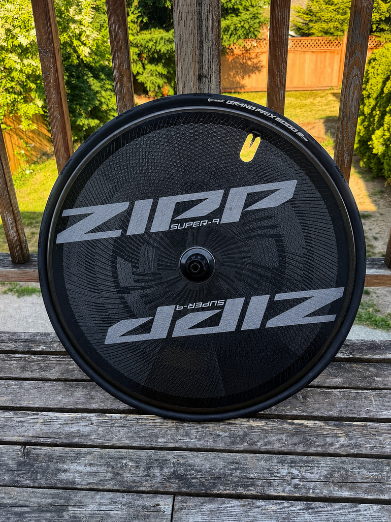 Used Zipp Super 9 Disc Brake Carbon Disc Wheel 2024 bike — image 1 of 4