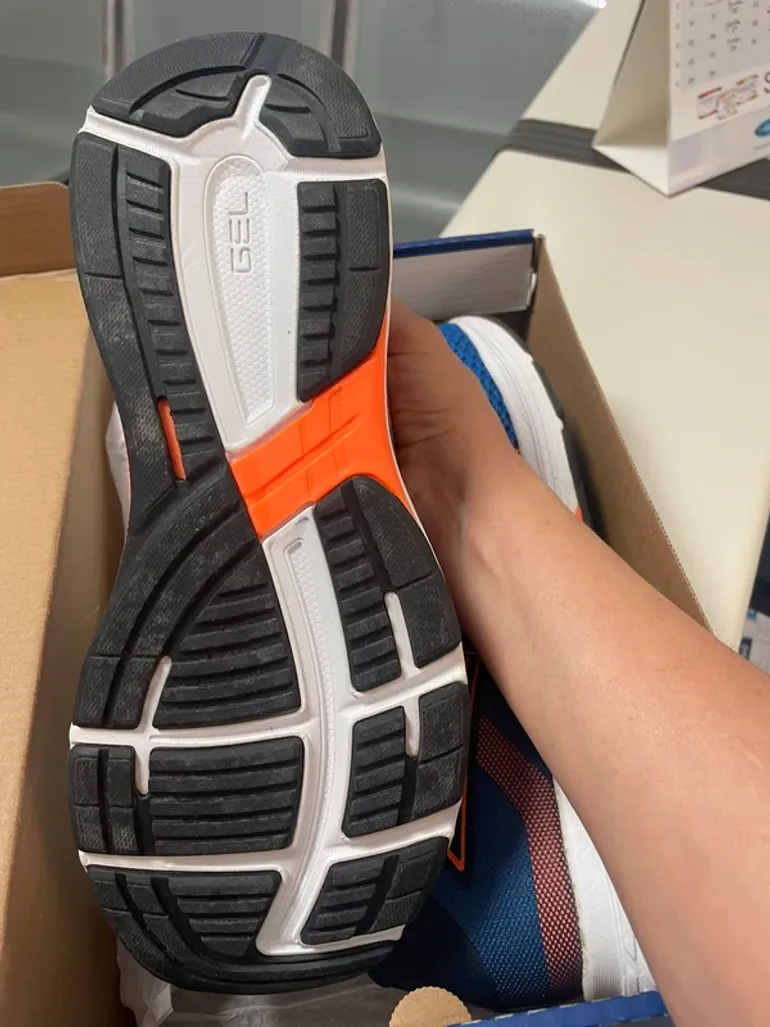 Used Asics Running Shoes bike — image 7 of 7