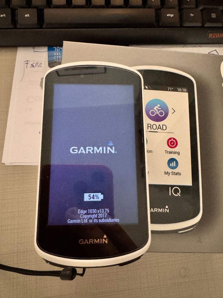 Used Garmin Edge 1030 GPS Cycling Computer 2019 bike — image 3 of 6