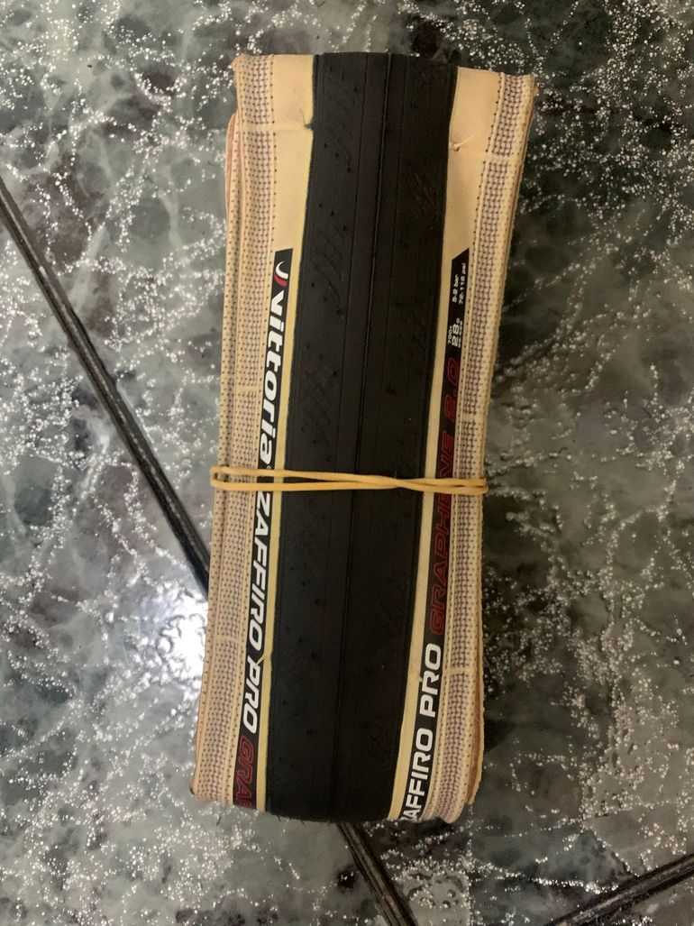 Tweedehands Vittoria cubierta 2026 bike — afbeelding 2 van 2