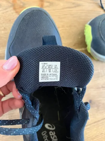 Used Asics Gel-Venture 10 bike — image 5 of 8