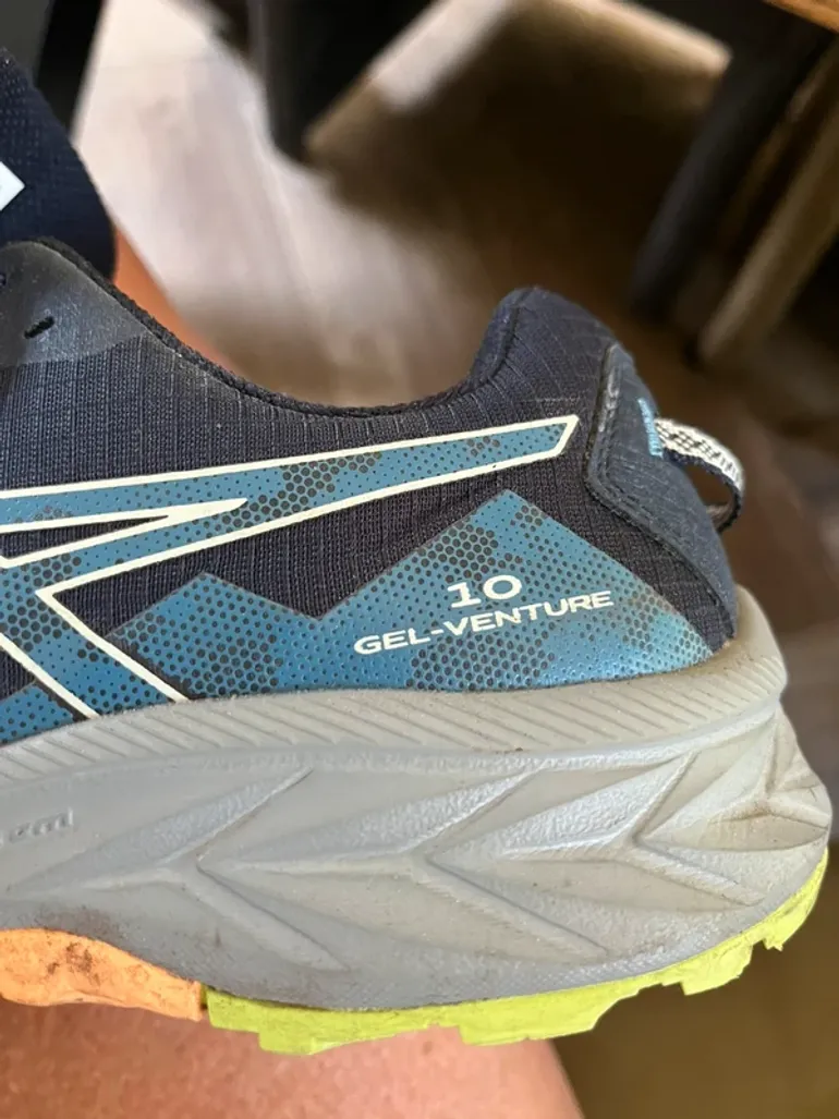 Used Asics Gel-Venture 10 bike — image 7 of 8