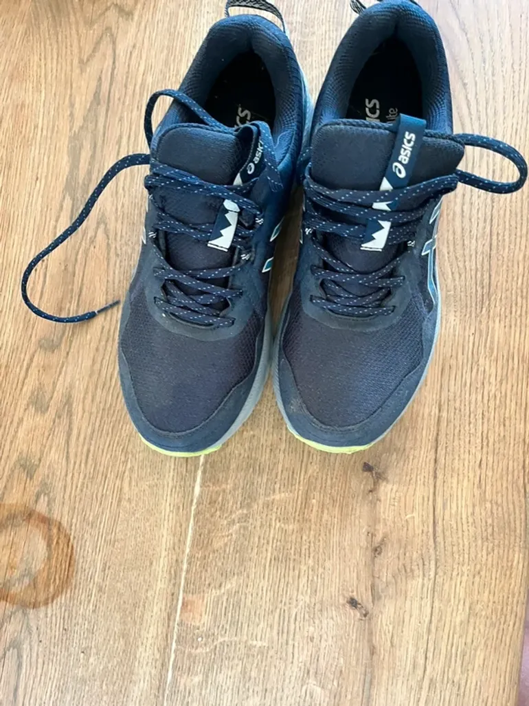 Used Asics Gel-Venture 10 bike — image 3 of 8