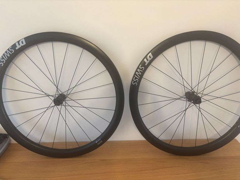 Dt Swiss GRC 1400 Spline 42 2025 bike d'occasion — image 1 sur 12