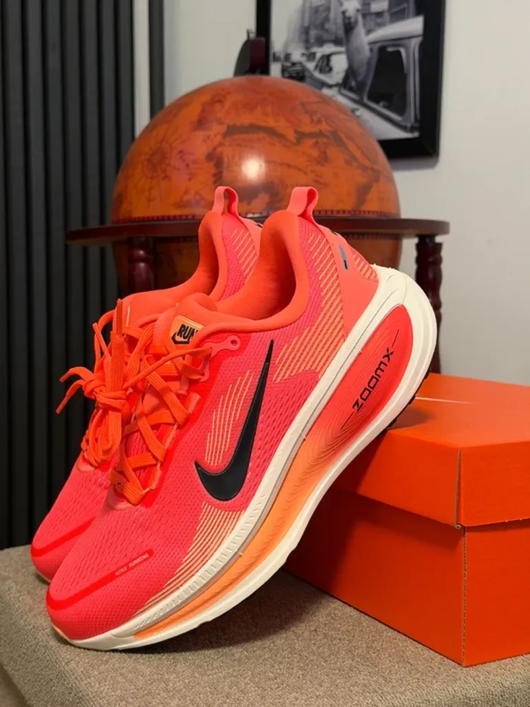 Used Nike Vomero 18 bike — image 6 of 8