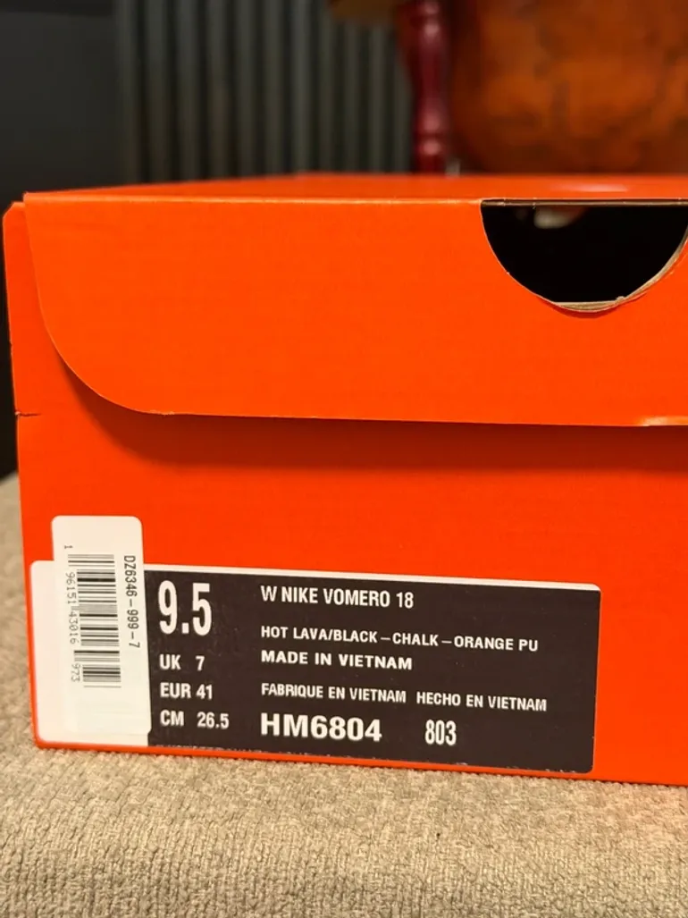 Used Nike Vomero 18 bike — image 8 of 8