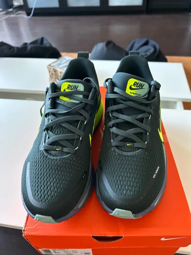 Used Nike Vomero 18 bike — image 3 of 10